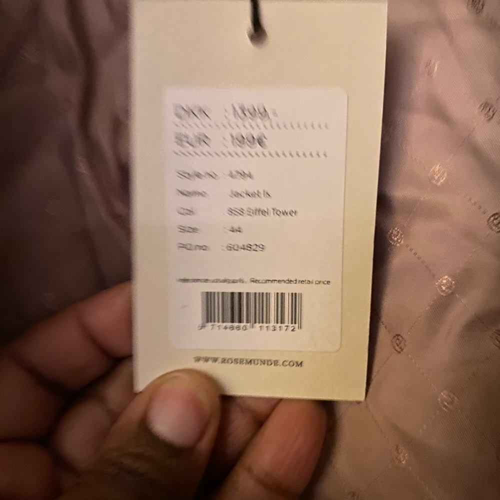 Women’s Jacket - Picture 6 of 10
